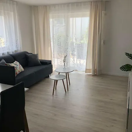 Moderne 3-zimmer In Stuttgart-freiberg アパート *