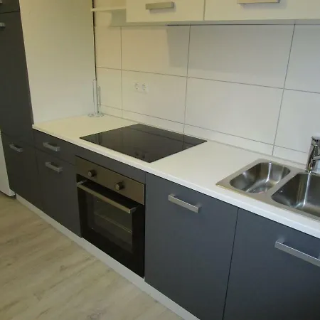 Moderne 3-zimmer In Stuttgart-freiberg Apartment *